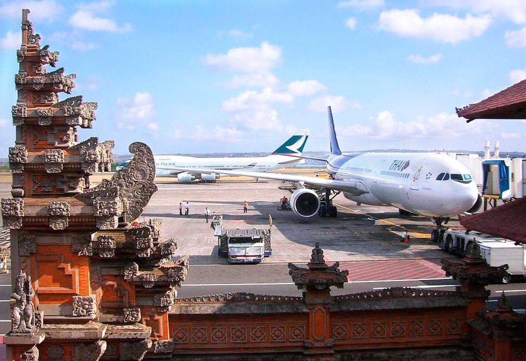 巴厘岛-伍拉·赖机场