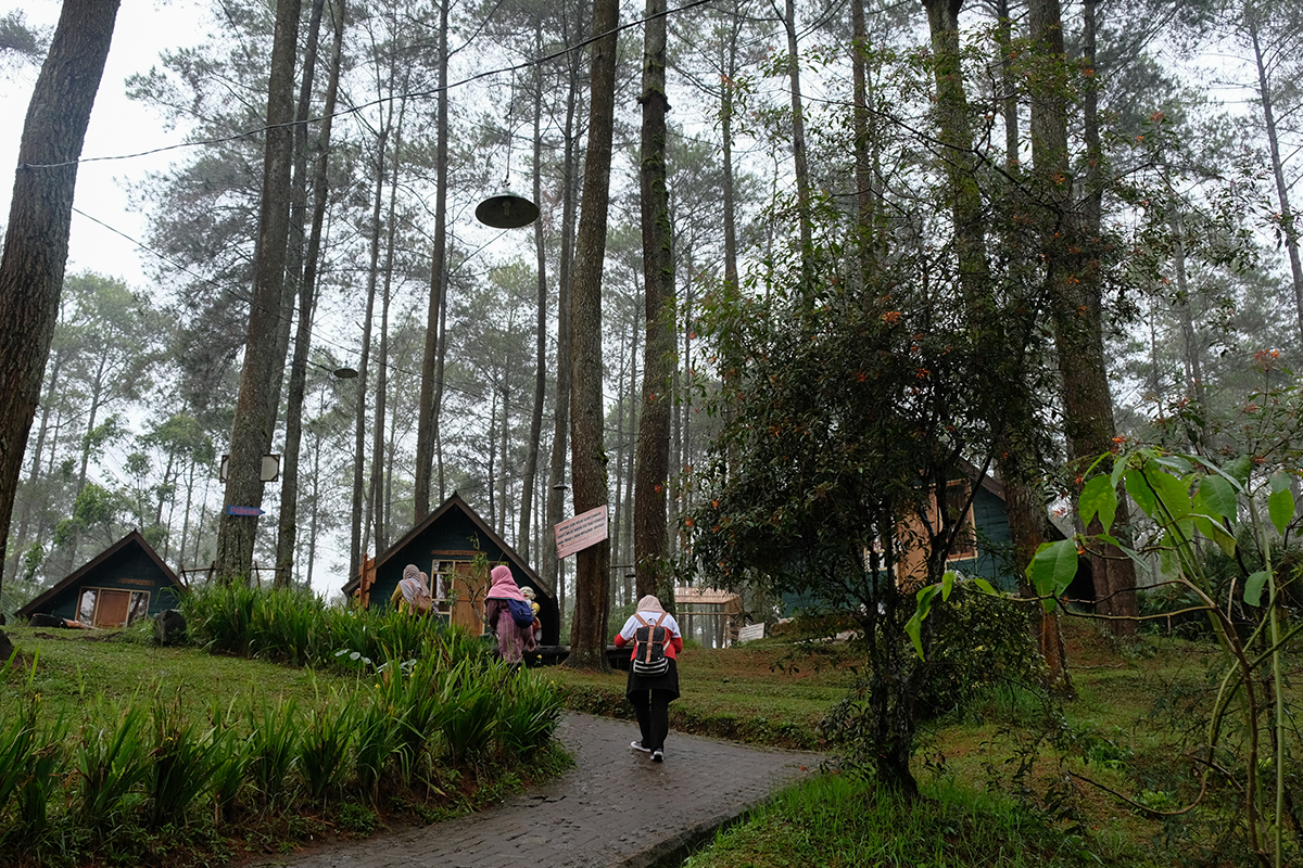 http://www.indonesia.travel/content/dam/indtravelrevamp/en/destinations/java/west-java/bandung/artikel-4.jpg http://www.indonesia.travel/content/dam/indtravelrevamp/en/destinations/java/west-java/bandung/artikel-4.jpg