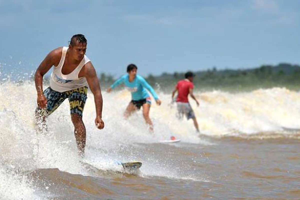Thrill to the BEKUDO BONO FESTIVAL 2018: Surf Kilometers Upriver in Riau!