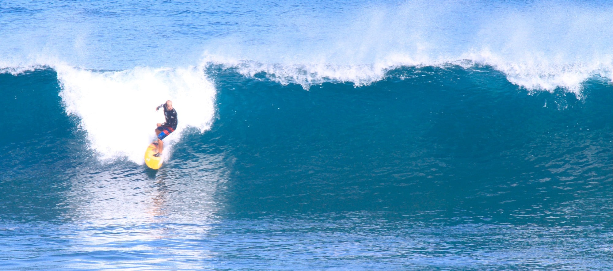 Suluban Beach: Bali's Serene Surfer’s Getaway
