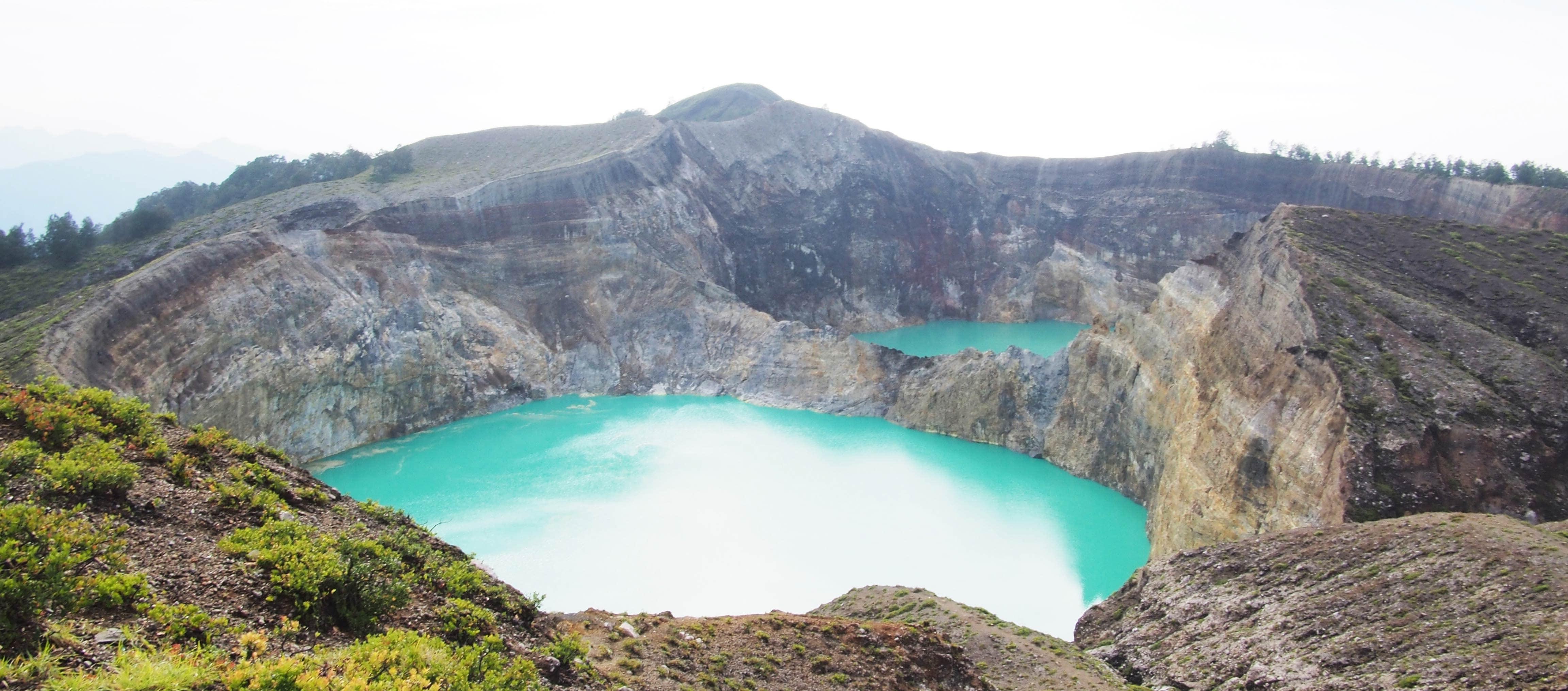 بحيرة Kelimutu