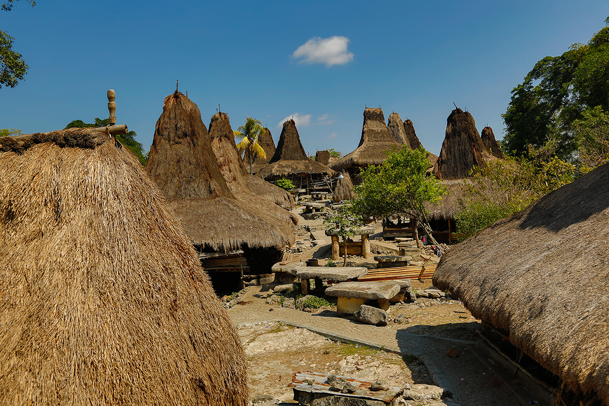 visit indonesia sumba