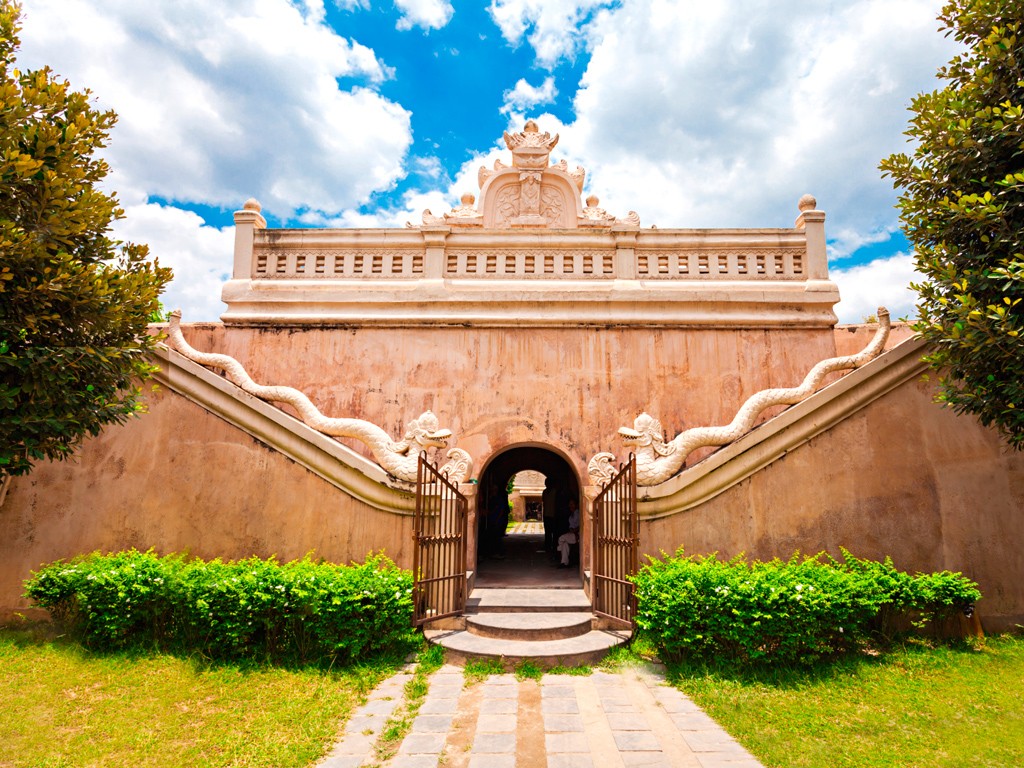 Tamansari Water Castle: A Place for Princesses to Bathe and be ‘Hunted’ by the Sultan