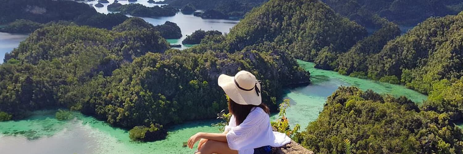 Do not miss these PIECES OF PARADISE at the Incredible RAJA AMPAT ISLANDS