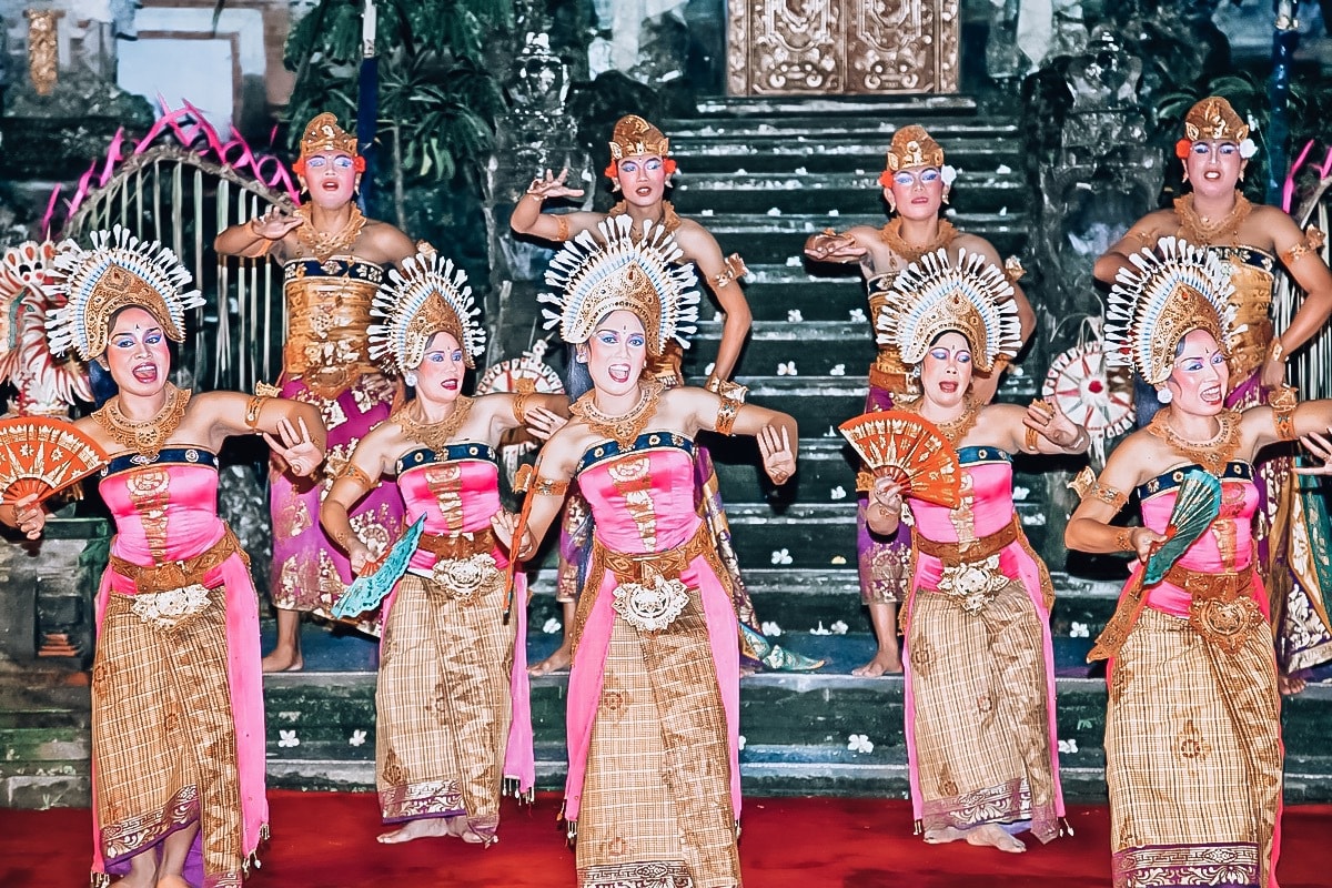 Bali's Janger Dance: A Joyful Delight for All Ages - Indonesia Travel