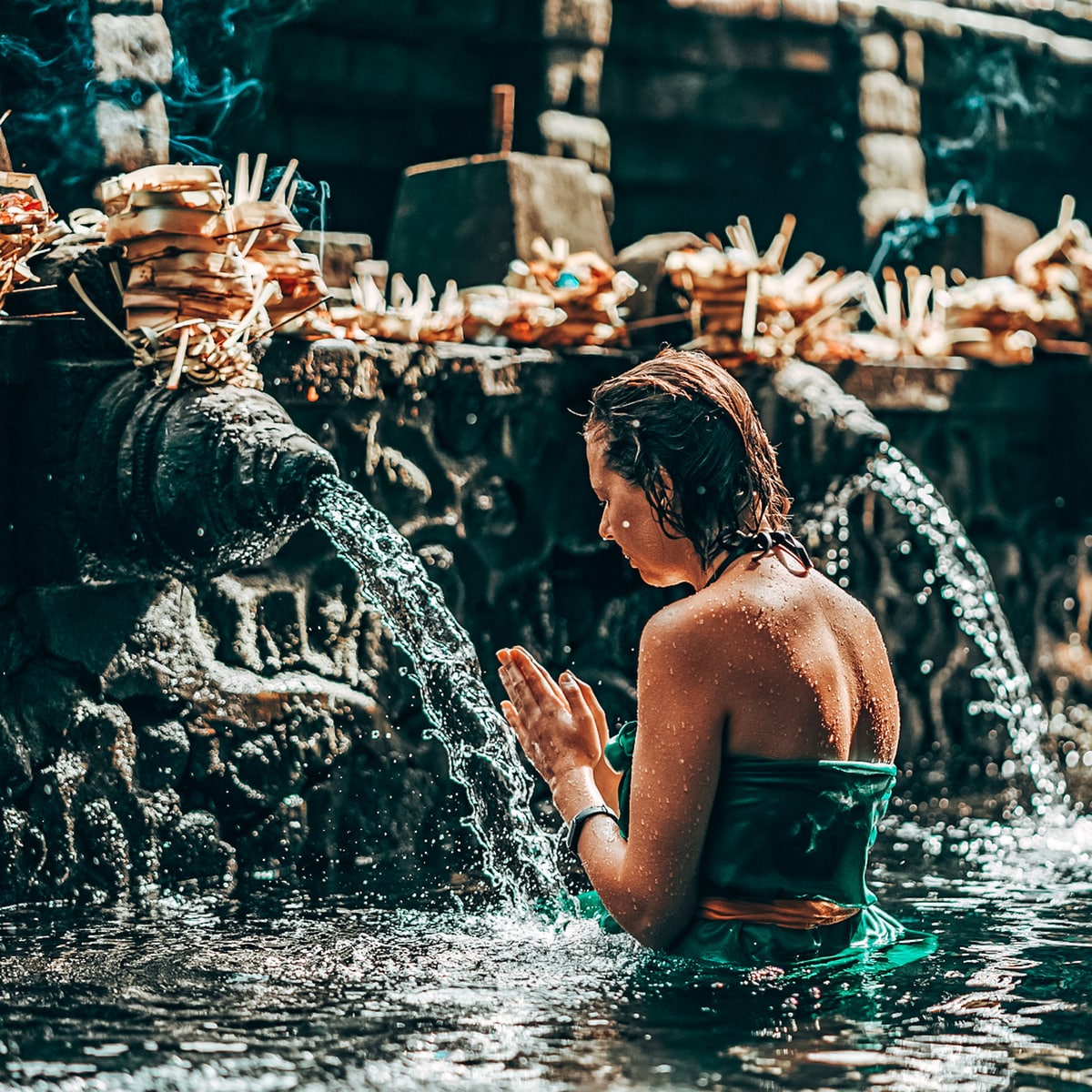 A Guide To The Holy Springs Of Tirta Empul Balis Sacred Water Temple 