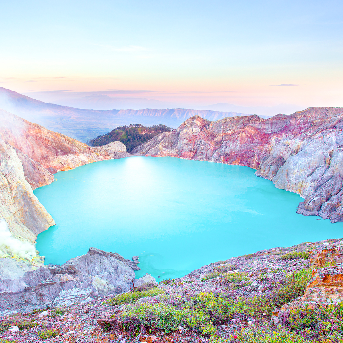 Ijen Crater: Adventure Awaits for Hikers