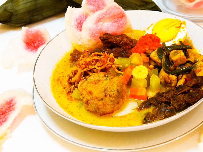 Medan’s Delightful Lontong Sayur