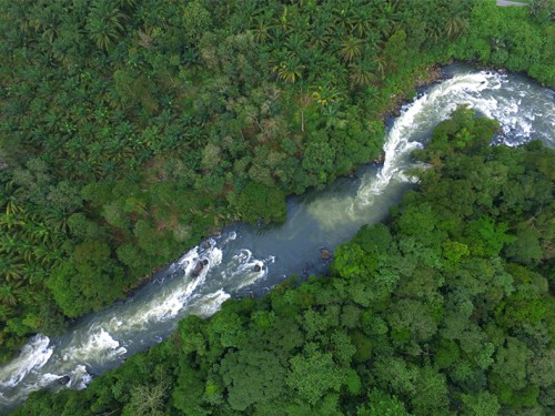 DESCENDRE LA RIVIÈRE ASAHAN EN RAFTING FERA GRIMPER VOTRE ADRÉNALINE