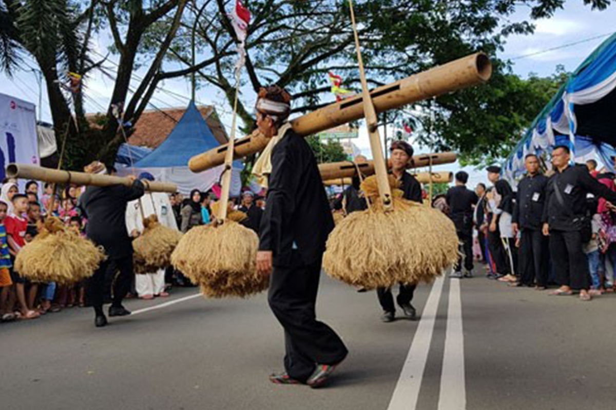 Seba Baduy: Banten’s closed Baduy Emerge from Seclusion