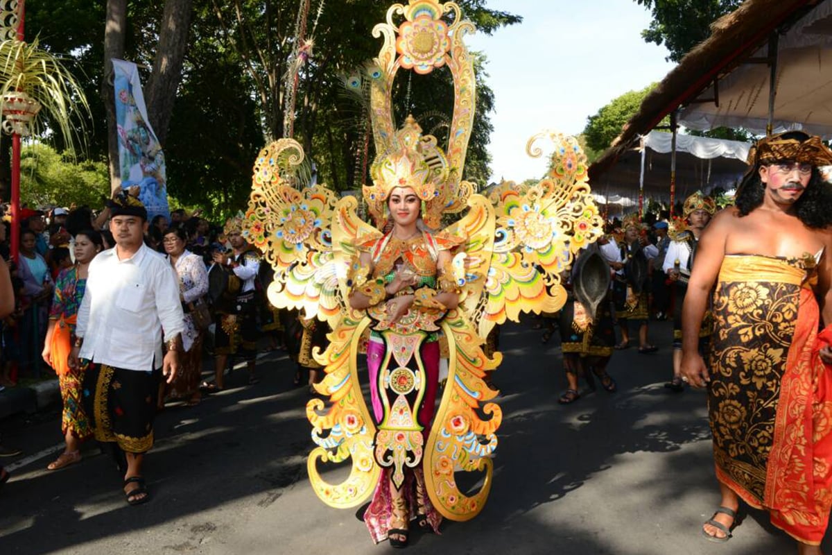 Het Legendarische 40ste Bali Kunst Festival: Vuur, Kracht van Creatie