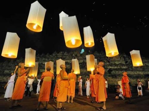  Inspiring Vesak Day Rituals at The Magnificent Borobudur Temple