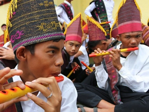 Spectacular December Lake Toba Festival 2017