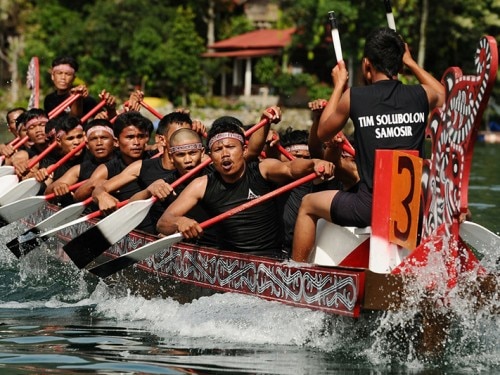 Spectacular December Lake Toba Festival 2017