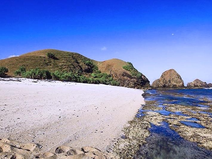 The Joyful Bau Nyale Festival 2017 in Lombok