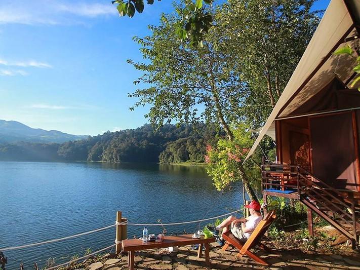 10 Amazing Back-to-Nature Hotels with the Best Views in Indonesia