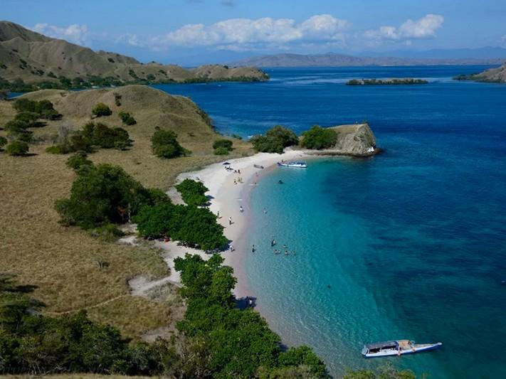 10 Reasons to Visit the Magnificent Komodo National Park