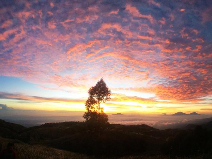 6 Magical Places in Indonesia to await the First Sunrise of 2017