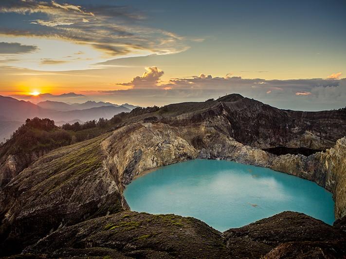 6 Magical Places in Indonesia to await the First Sunrise of 2017