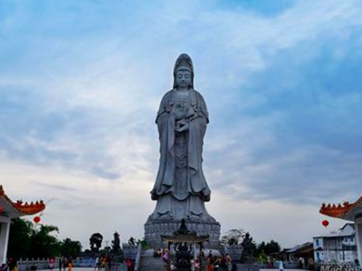 春节必访的8座宏伟寺庙