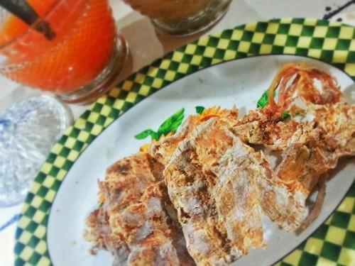 8  Special  Indonesian Snacks and Drinks for Muslims to Break the Fast at Ramadhan