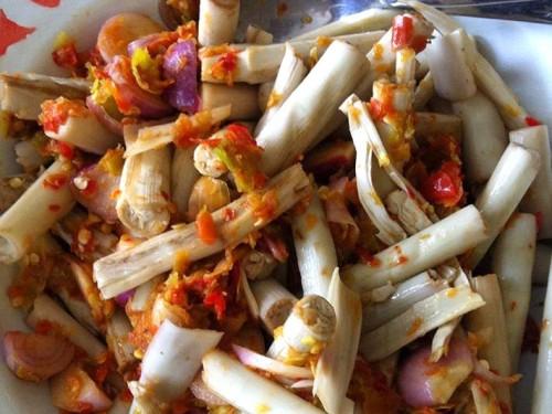 8  Special  Indonesian Snacks and Drinks for Muslims to Break the Fast at Ramadhan