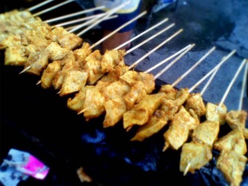 8  Special  Indonesian Snacks and Drinks for Muslims to Break the Fast at Ramadhan