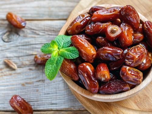 8  Special  Indonesian Snacks and Drinks for Muslims to Break the Fast at Ramadhan