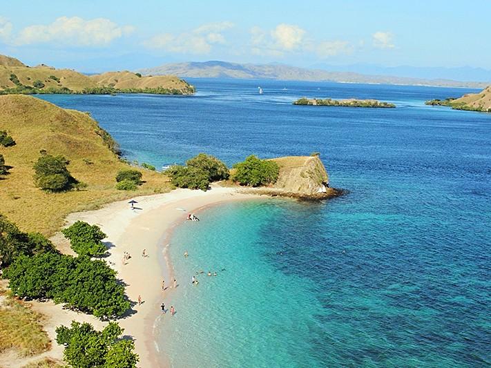 Adventure Sailing the Komodo Islands