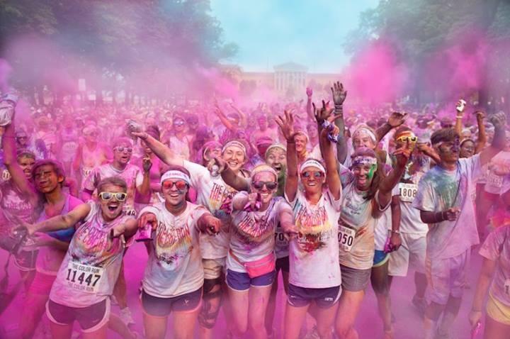 https://www.indonesia.travel/content/dam/indtravelrevamp/en/news-events/news/the-color-run-5k-jakarta-the-happiest-5k-on-the-planet/c90d4d0d1a34867acf8fcf29cd04da9081acd81f-dd0e4.jpg