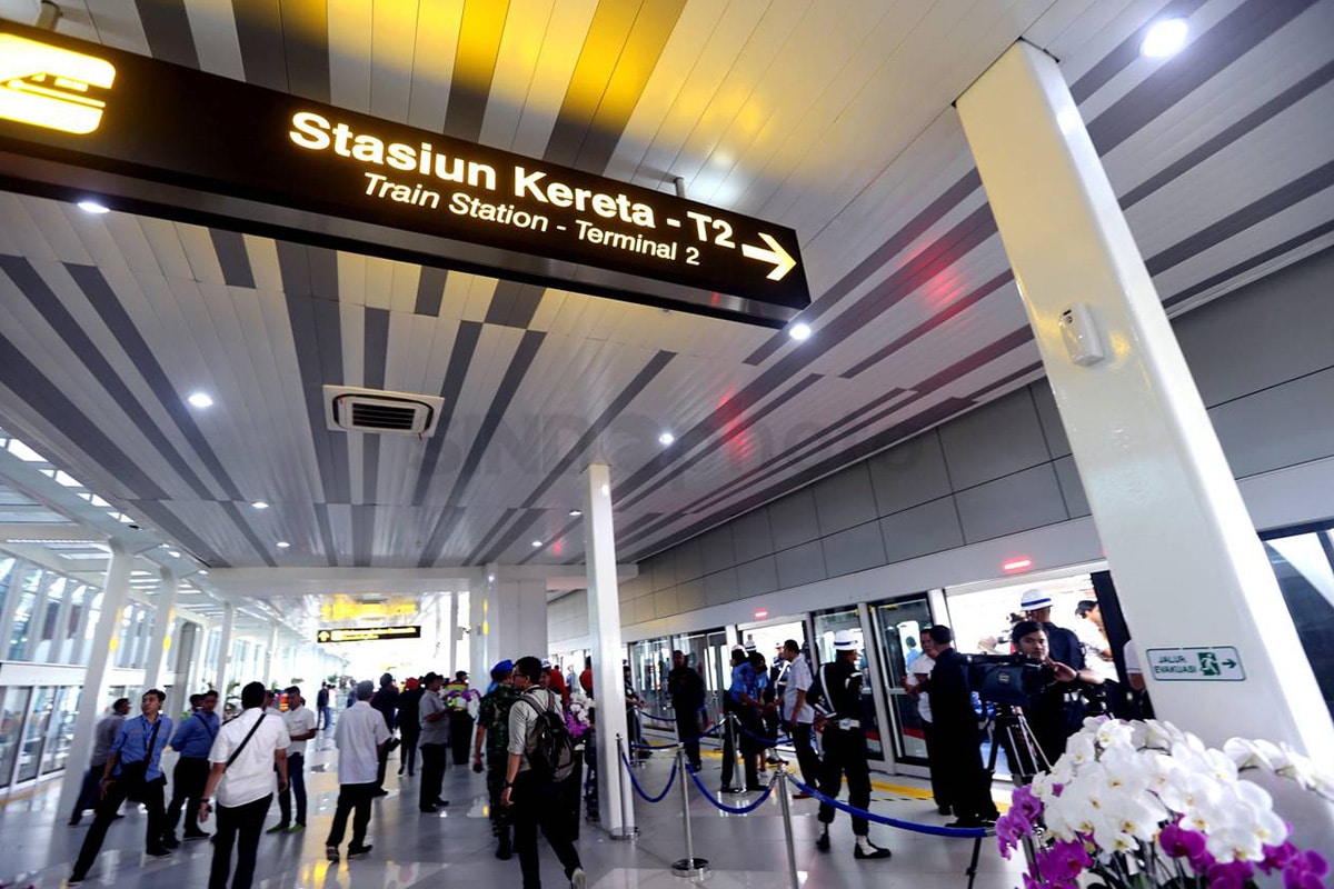 The First Airport Train to Soekarno Hatta International Airport Is Up and Running