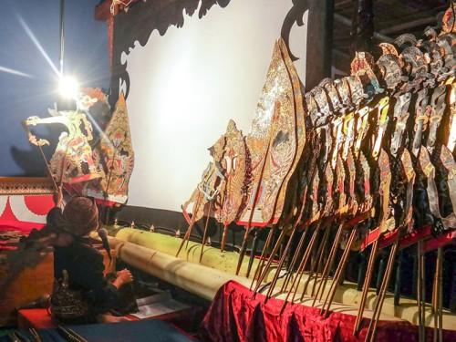 The Riveting WAYANG KULIT SHADOW PUPPET SHOWS of Java and Bali