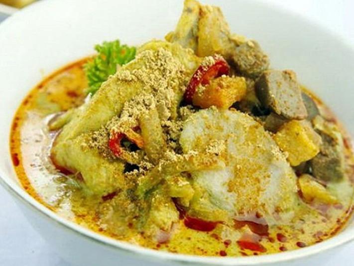 The Scrumptious Story of Lontong Cap Go Meh