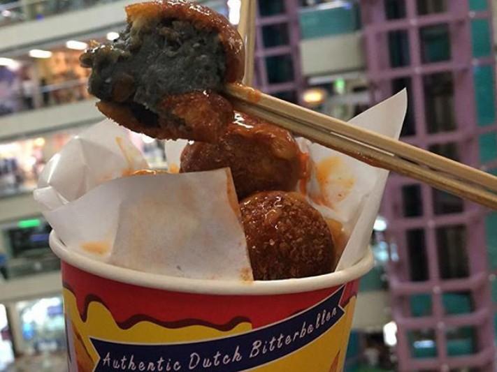 Wander Around Malls in Jakarta with These 10 Finger Foods