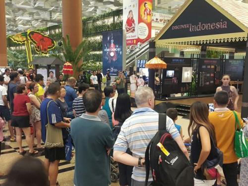 Wonderful Indonesia Festival attracts Transit Passengers at Changi International Airport, Singapore