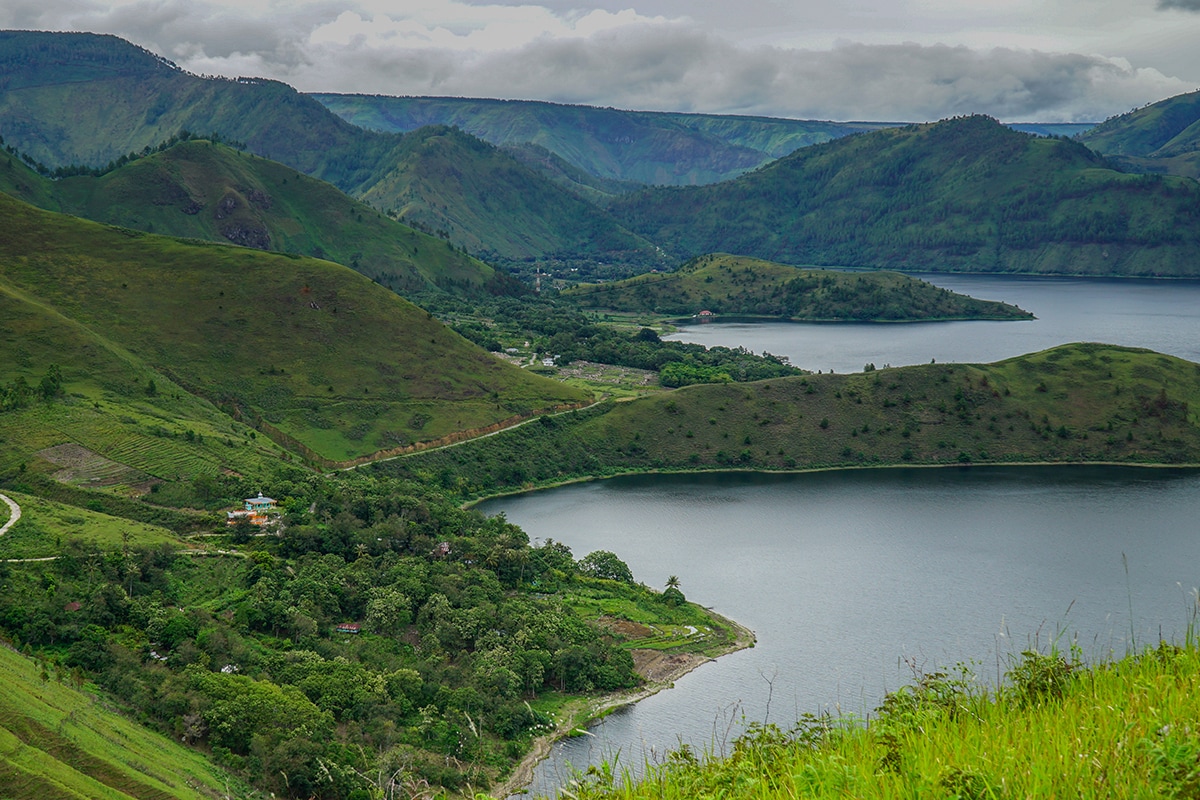 FLY DIRECT to MAGNIFICENT LAKE TOBA from MALAYSIA and SINGAPORE