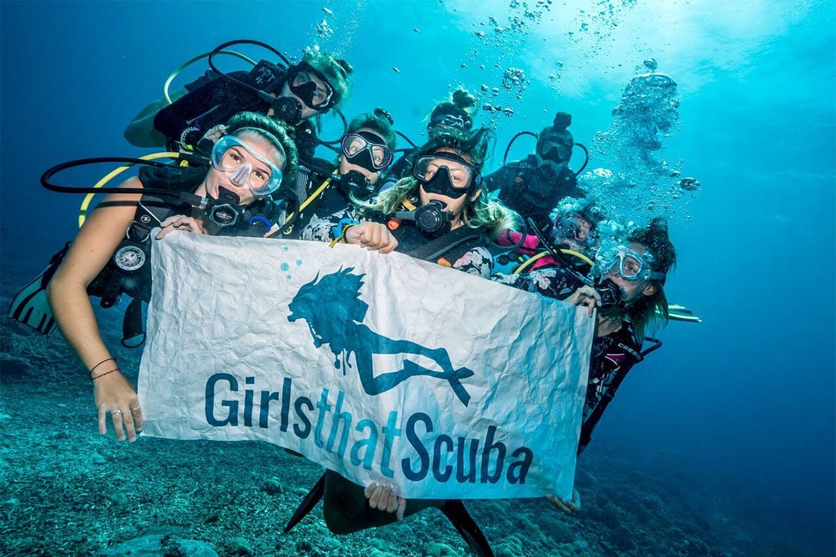 Most Women SCUBA Diving Together: World Record Attempt