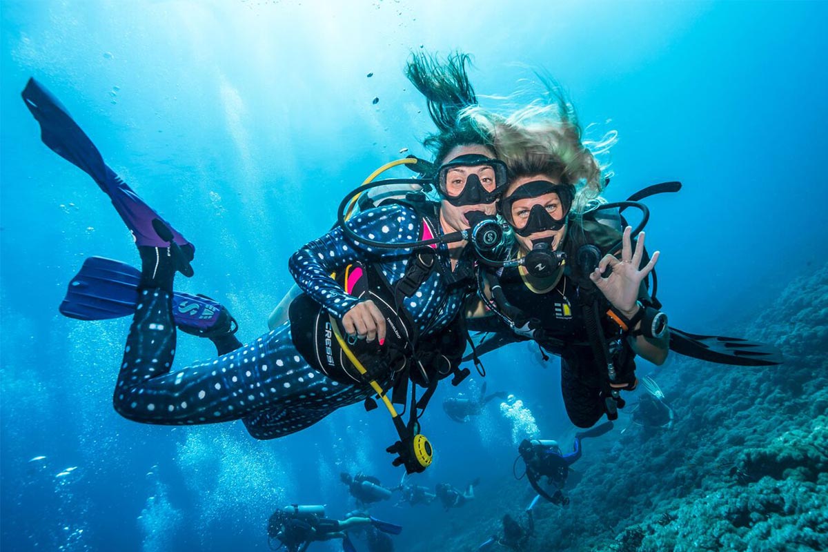 Most Women SCUBA Diving Together: World Record Attempt