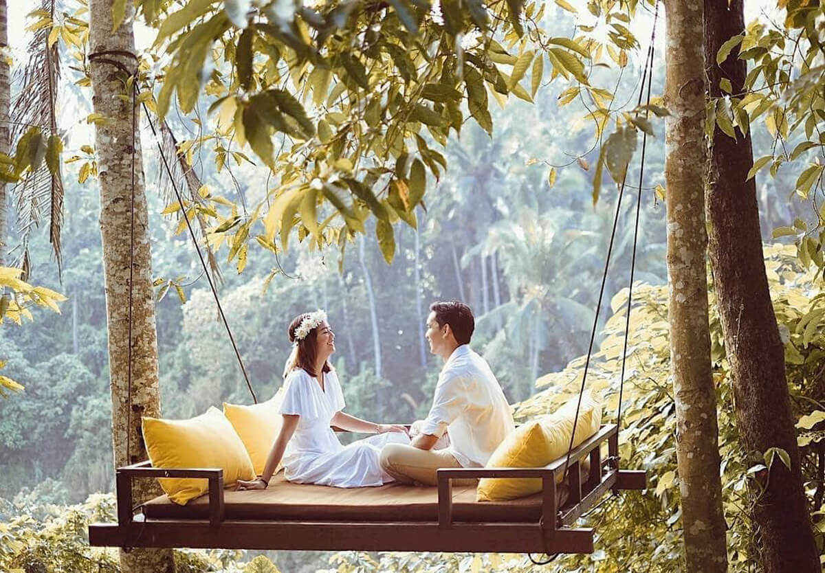 12 Romantic Places to Share with Your Soulmate This Summer in Indonesia