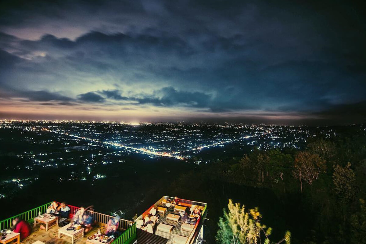 Bukit Bintang Jogja (Instagram/@a.dit.ya.kur.ni.a.wan)