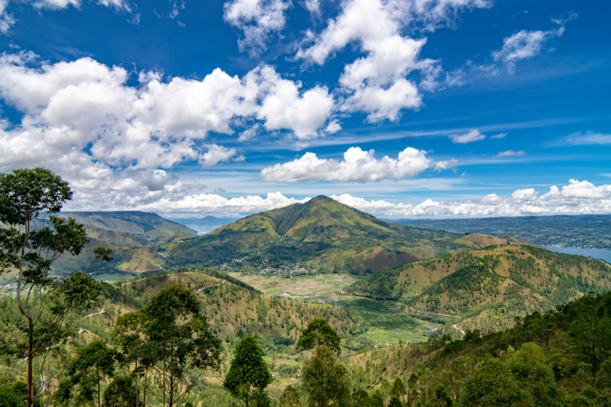 lake toba