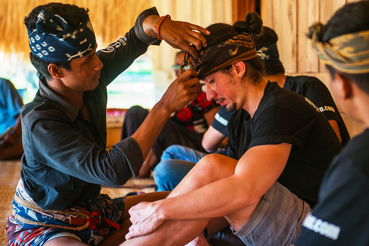 Traditional Hand-Weaving in Villages of Indonesia - Indonesia Travel