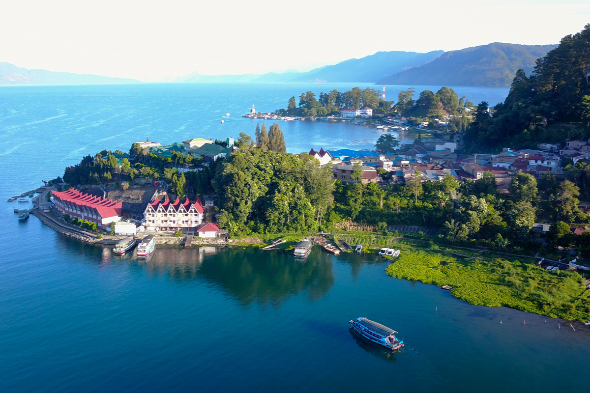 beautiful view of lake toba