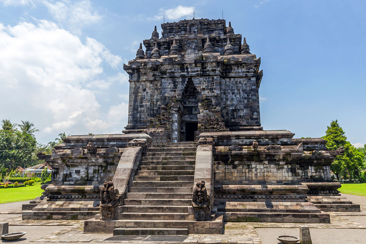 4d3n in borobudur