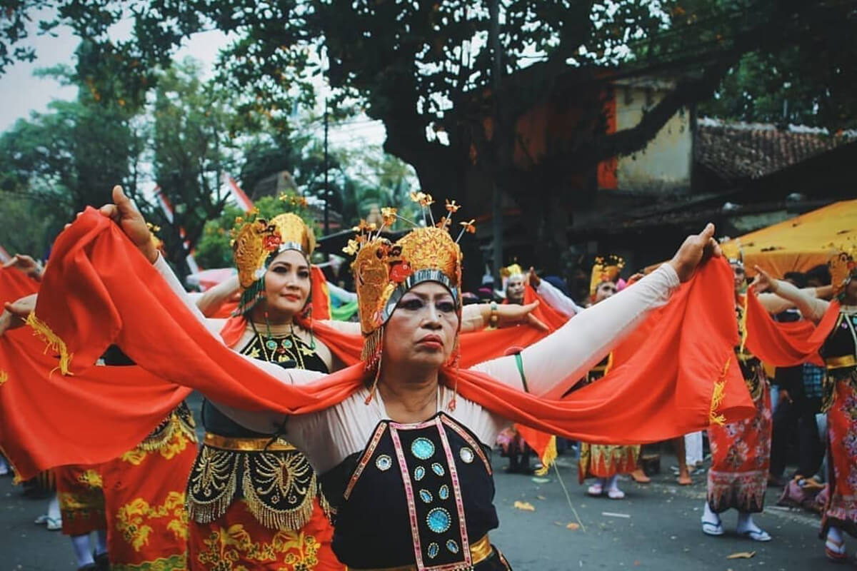 20 Inspiring Destinations with Unique Dance Art that You can Explore Soon in Indonesia