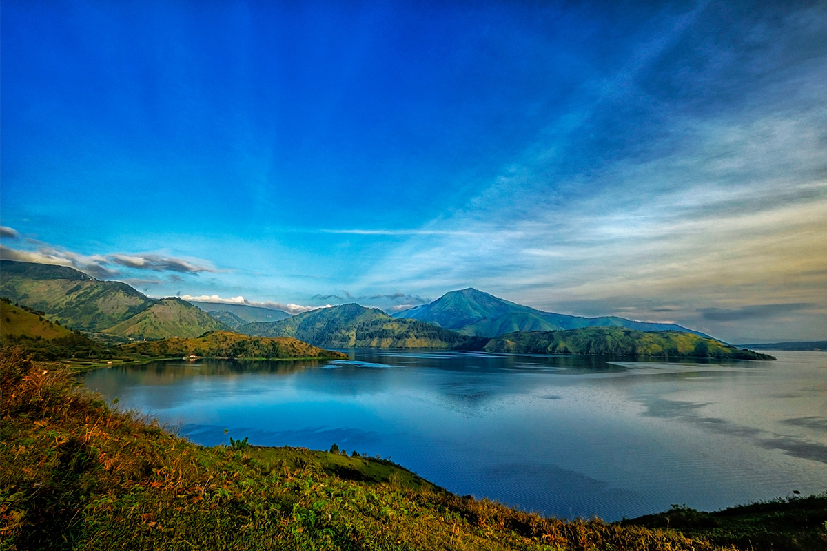 lake toba