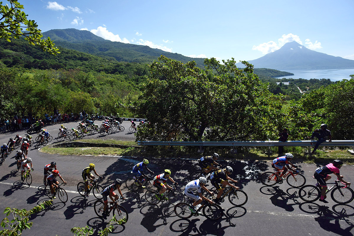 Try These Ways to Savor the Great Outdoors in Flores