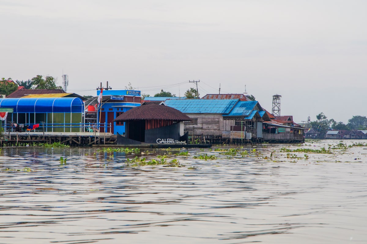 Asyiknya Menelusuri Catatan Sejarah di Kampung Rumah Banjar Sungai Jingah