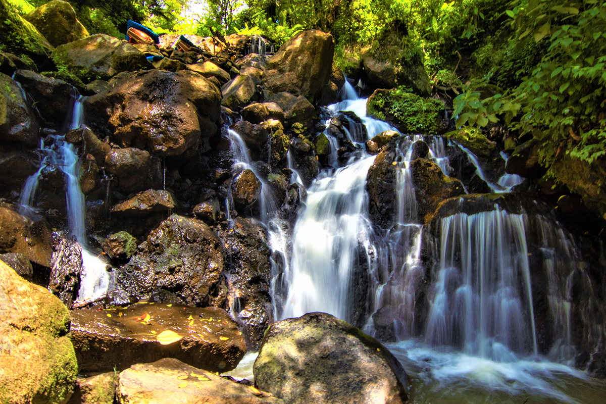 Air Terjun Awi Langit Desa Wisata Alamendah, Bandung
