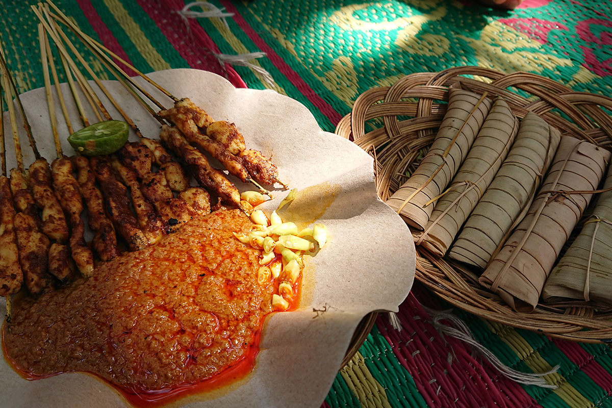 Sate bulayak, kuliner khas Mandalika, Lombok, NTB